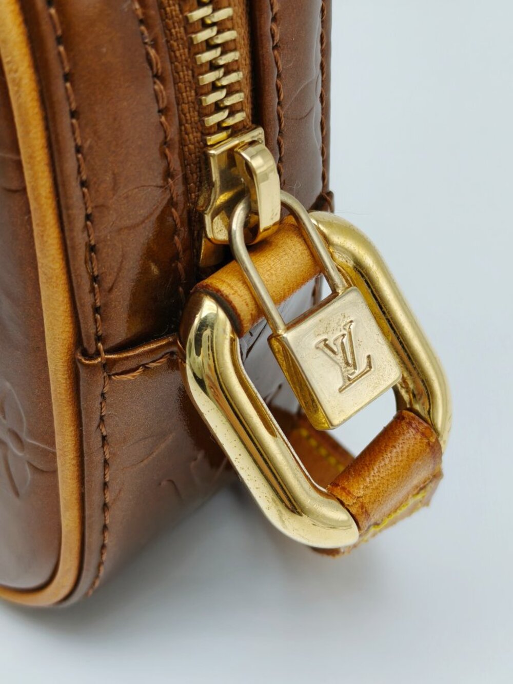 Louis Vuitton Vernis Christie MM Bronze Crossbody Shoulder Bag Patent Leather - Picture 2 of 15